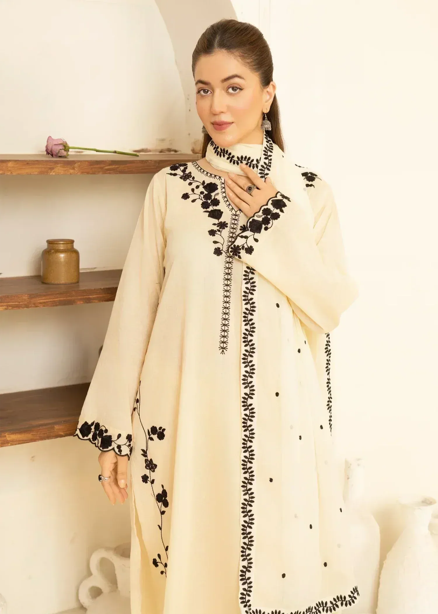 Pakistani Winter Khaddar Salwar Kameez for Women Online in KSA Riyadh Saudi Arabia Oman Bahrain Qatar
