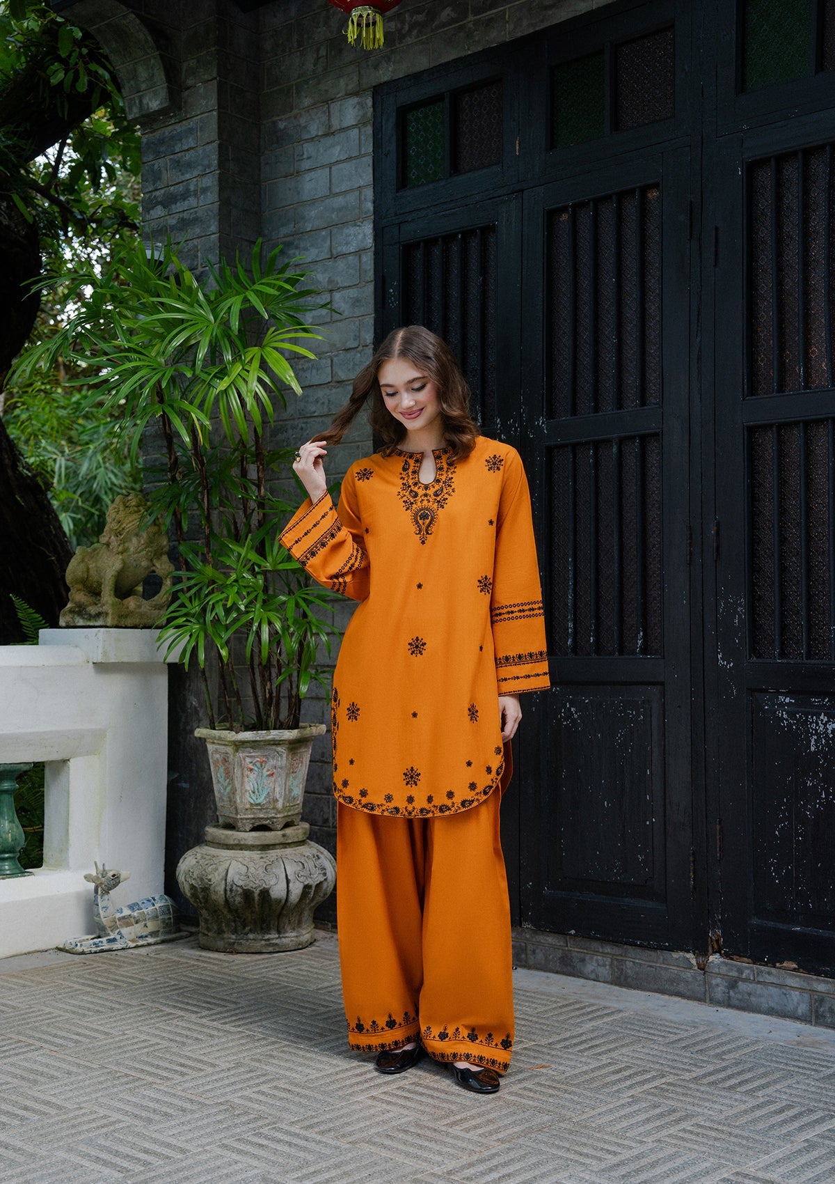 Pakistani Winter Wear Chili Orange Khaddar Kurta Set Online in KSA Riyadh Saudi Arabia Oman Bahrain Qatar