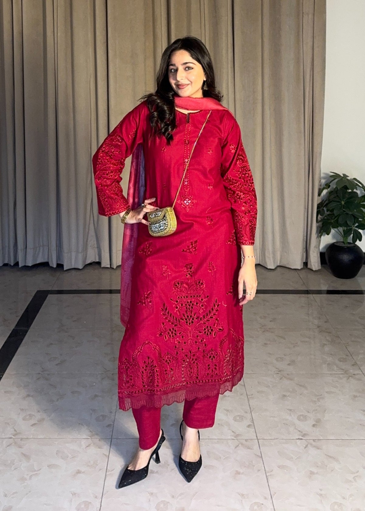 Pakistani Winter Wear Red Linen Kurta Set Online in KSA Riyadh Saudi Arabia Oman Bahrain Qatar
