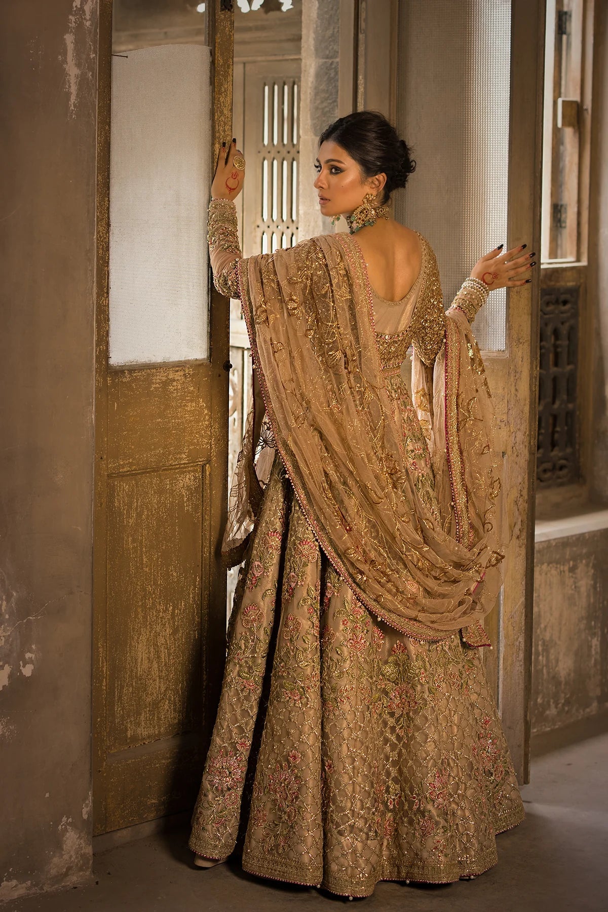 Buy Pakistani Golden Bridal Anarkali Dress Online in Dubai SALWAR MAHAL Buy Pakistani Golden Bridal Anarkali Dress Online in Dubai SALWAR MAHAL