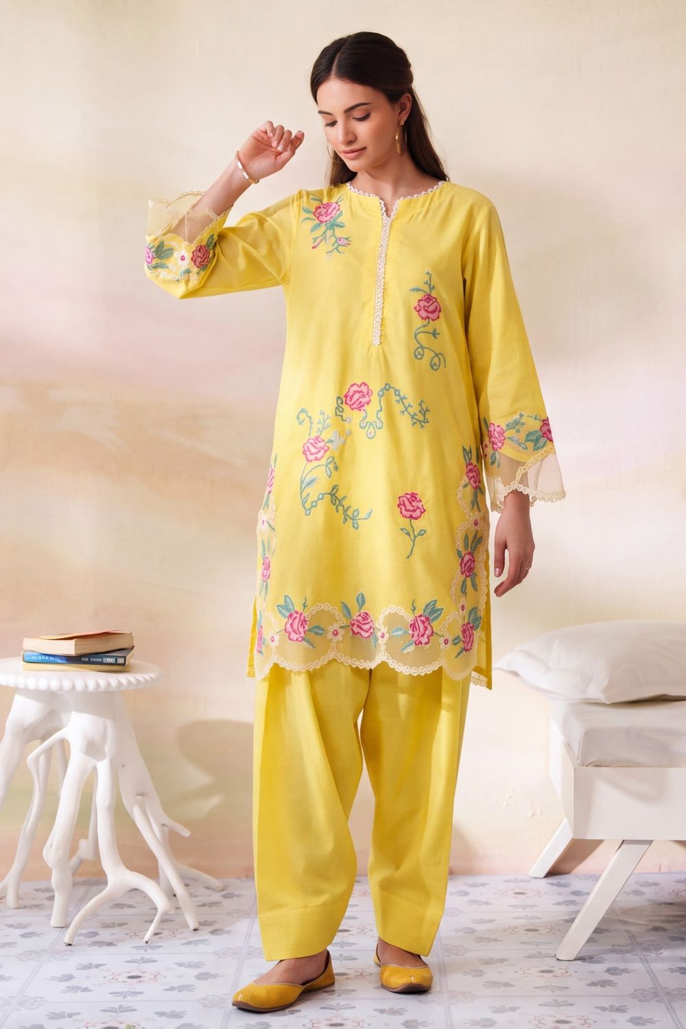 Pale Yellow Embroidered Dhanak Kurta Set Online in Dubai UAE Abudhabi Ajman Sharjah