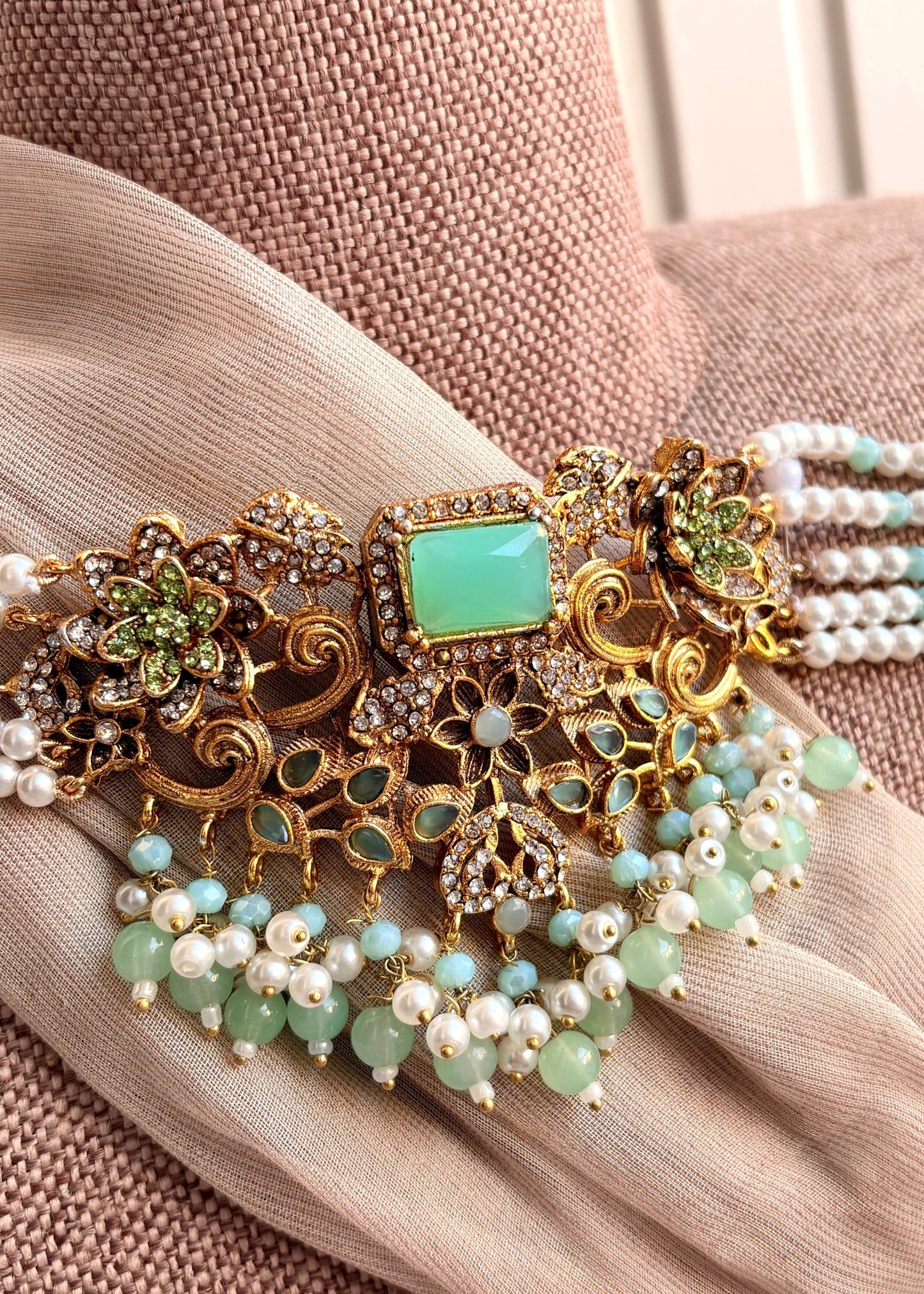 Pastel Green Designer Jewellery Set Online in KSA Riyadh Saudi Arabia Oman Bahrain Qatar