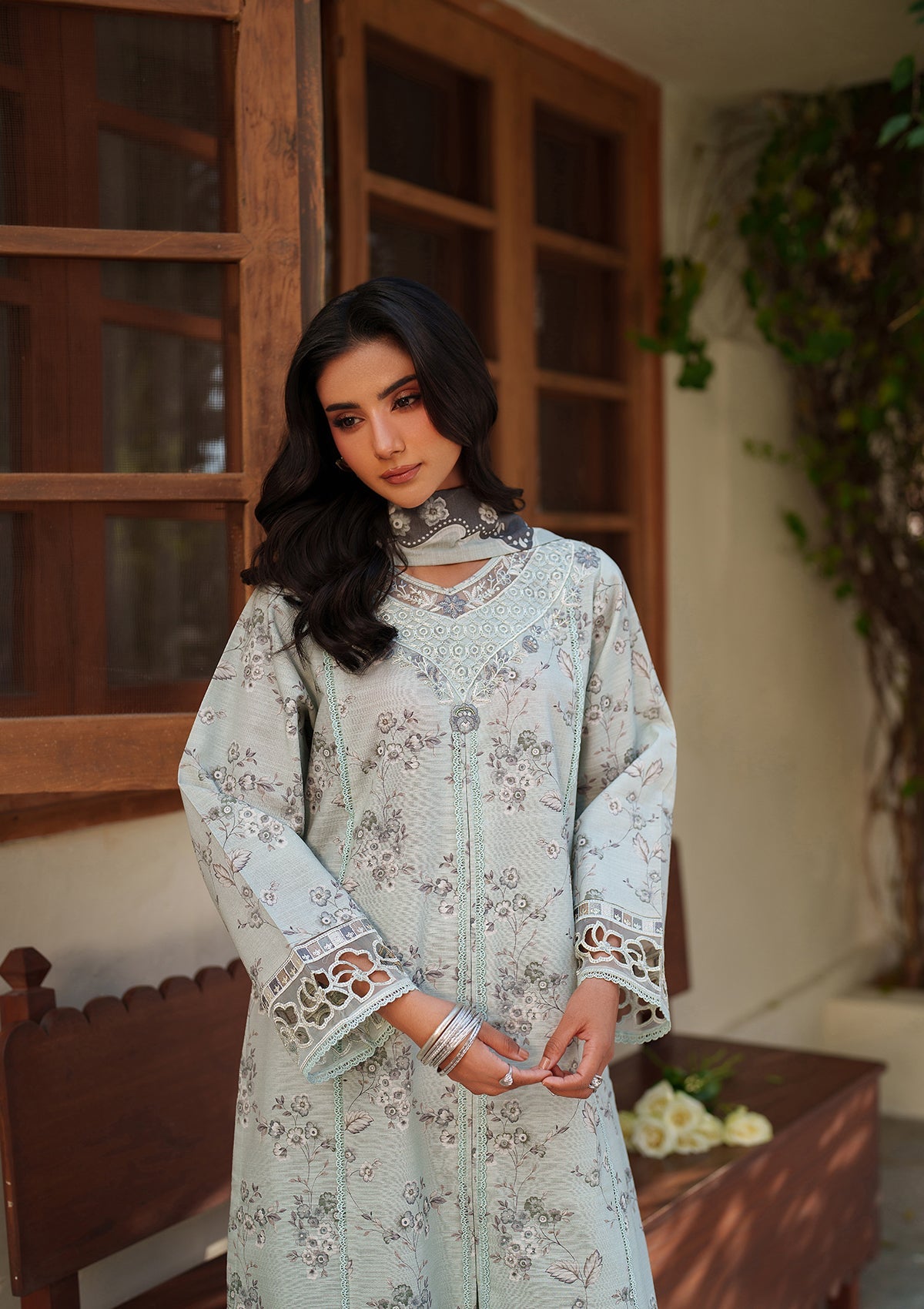 Pastel Grey Embroidered Lawn 3 Piece Suit Online in Dubai UAE Abudhabi Ajman Sharjah