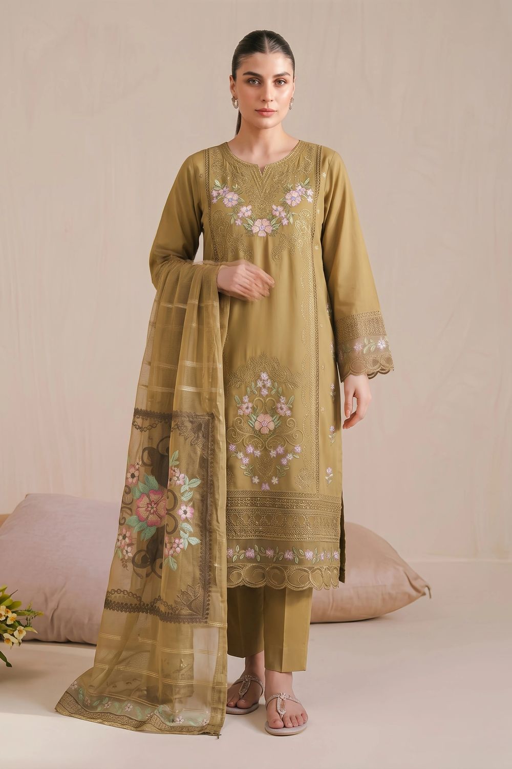 Peanut Embroidered Lawn Pakistani Suit Online in Dubai UAE Abudhabi Ajman Sharjah