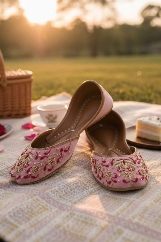 Pink Gold Embroidered Leather Khussa Jutti Online in Dubai UAE Abudhabi Ajman Sharjah