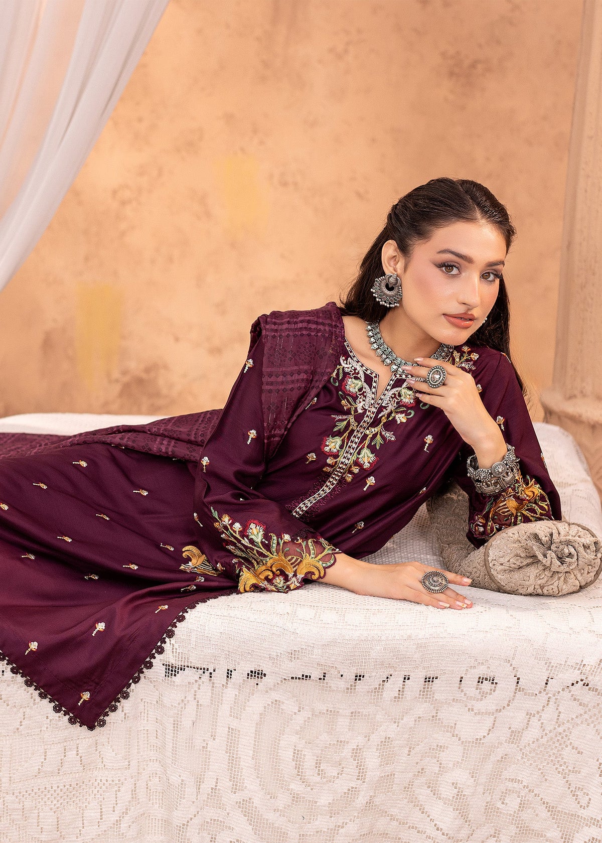 Plum Viscose Embroidered Salwar Kameez Online in KSA Riyadh Saudi Arabia Oman Bahrain Qatar