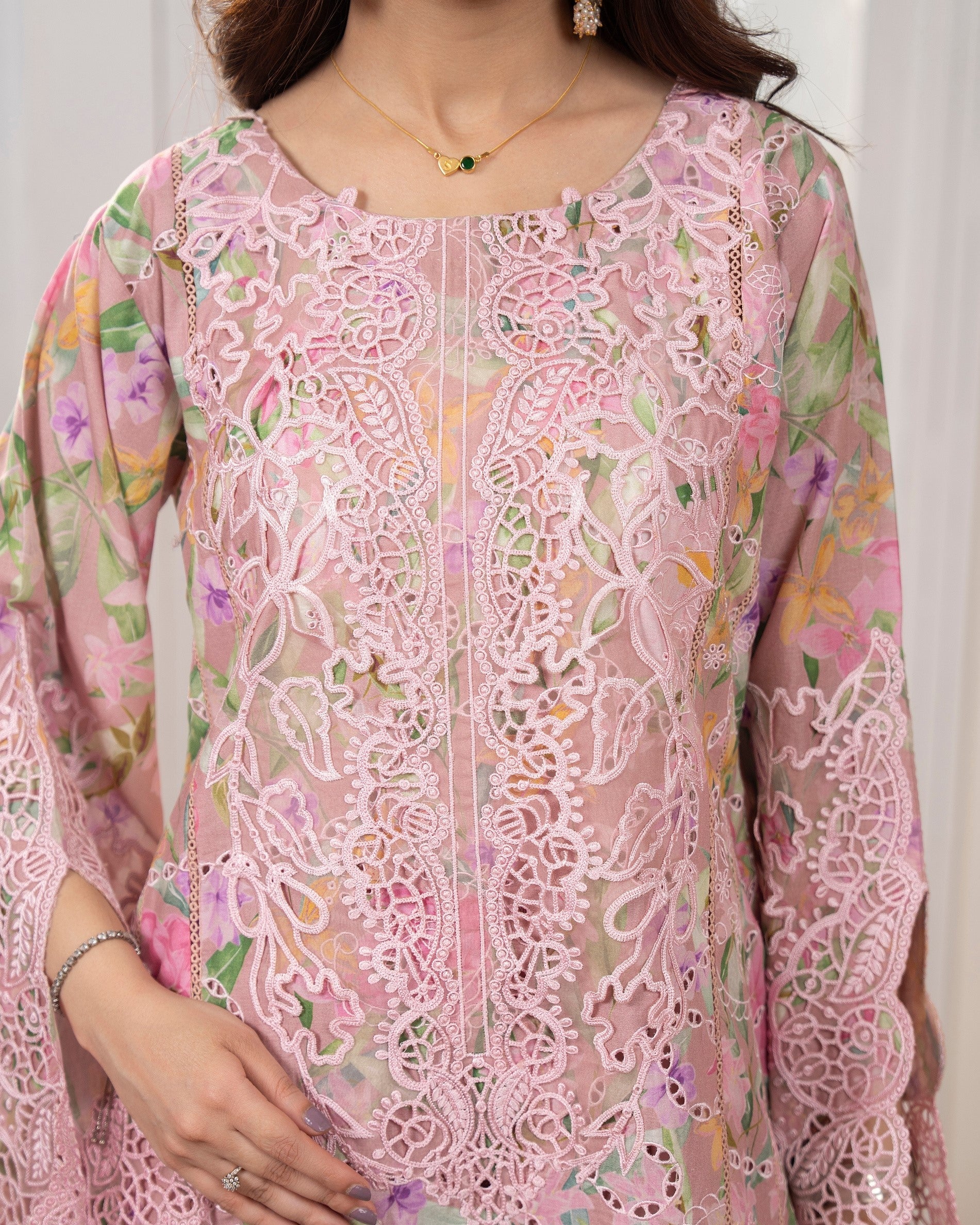 Premium Embroidered Lawn Salwar Kameez Online in UK USA Canada