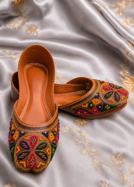 Premium Women's Floral Embroidered Khussa Online in KSA Riyadh Saudi Arabia Oman Bahrain Qatar
