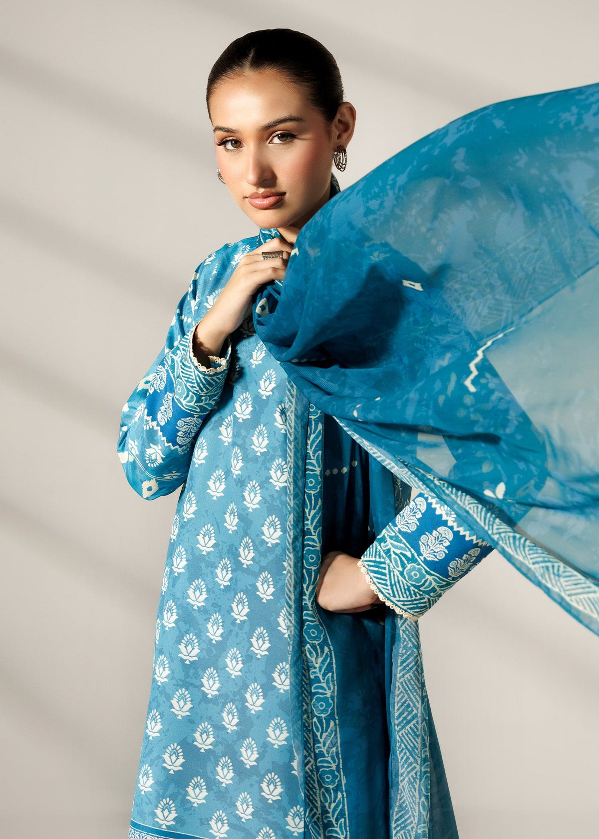 Printed Multi Color Silk Lawn Ladies Suit Online in Dubai UAE Abudhabi Ajman Sharjah