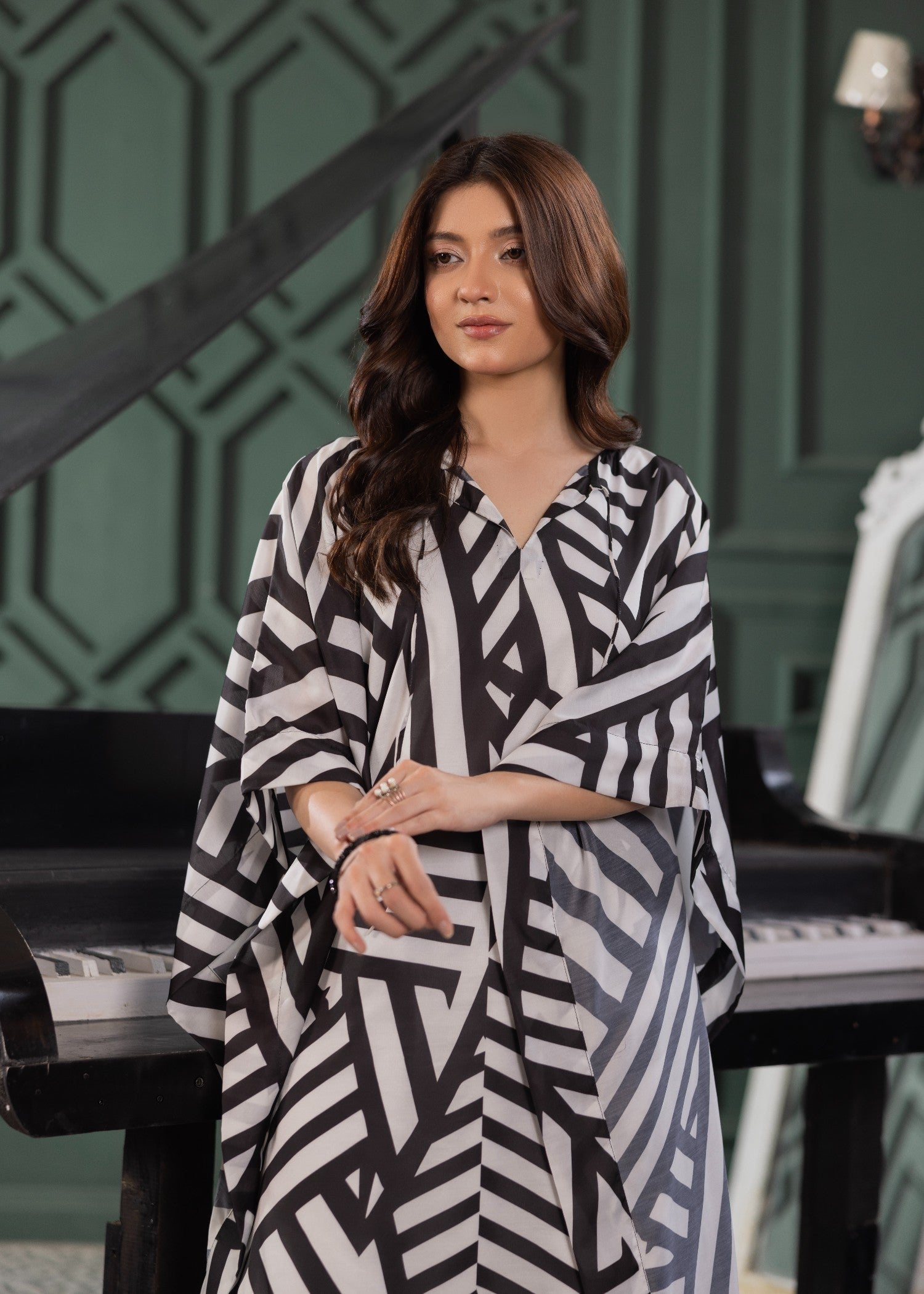 Printed Poly Lawn Kaftan Set for Women Online in KSA Riyadh Saudi Arabia Oman Bahrain Qatar