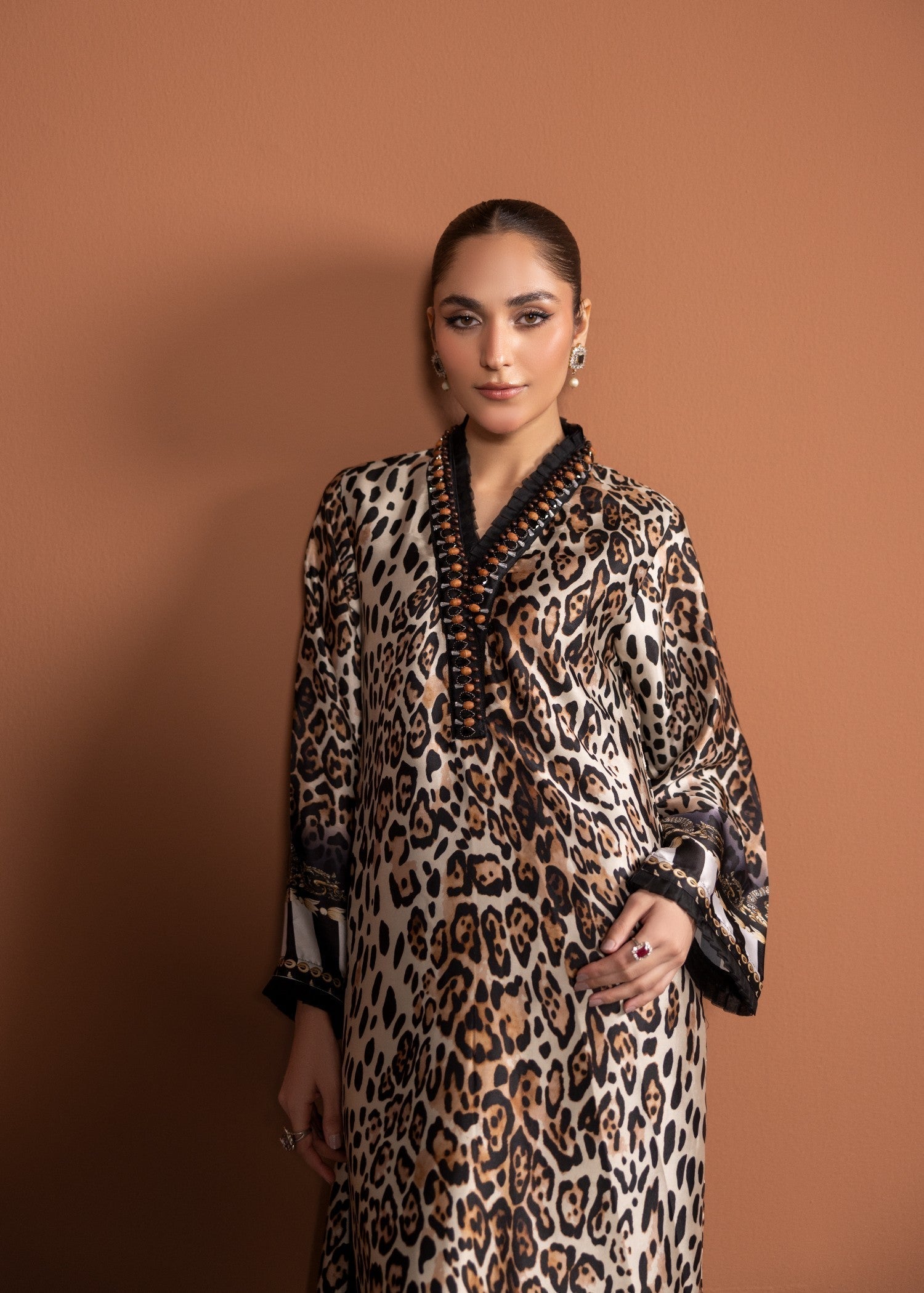 Printed Silk Kurta with Straight Trouser Online in Dubai UAE Abudhabi Ajman Sharjah