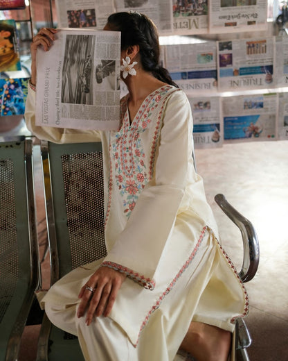 Ready to Wear Embroidered Lawn Suit Online in Dubai UAE Abudhabi Ajman Sharjah