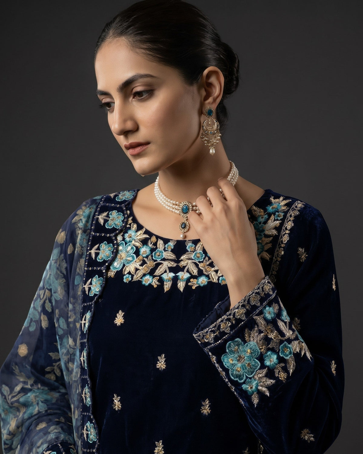 Navy Blue Velvet Plazo Shalwar Kameez Online in KSA Riyadh Saudi Arabia Oman Bahrain Qatar