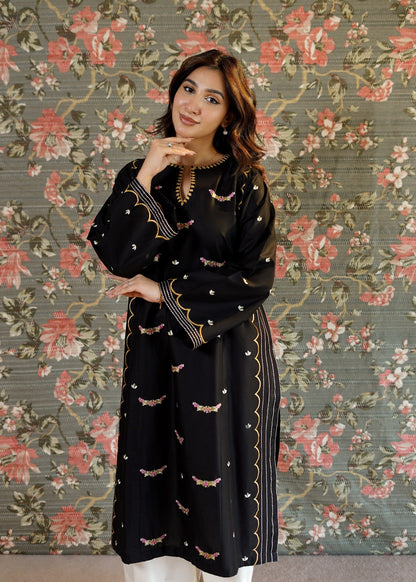 Black Loose Fit Embroidered Kurta Online in Dubai DXB UAE Abudhabi Meena Bazaar