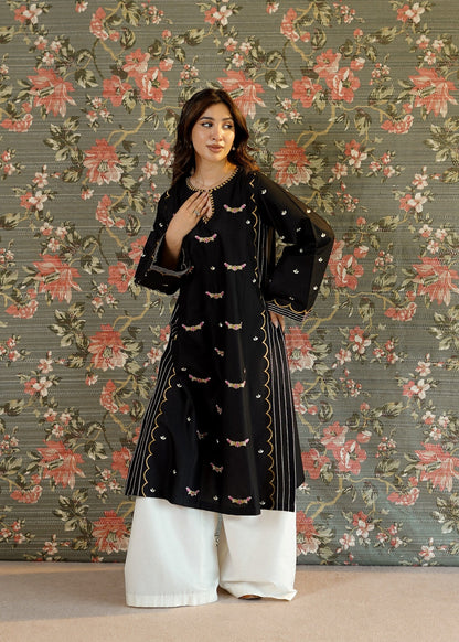Ladies Black Lawn Kurta Online in KSA Riyadh Saudi Arabia Oman Bahrain Qatar