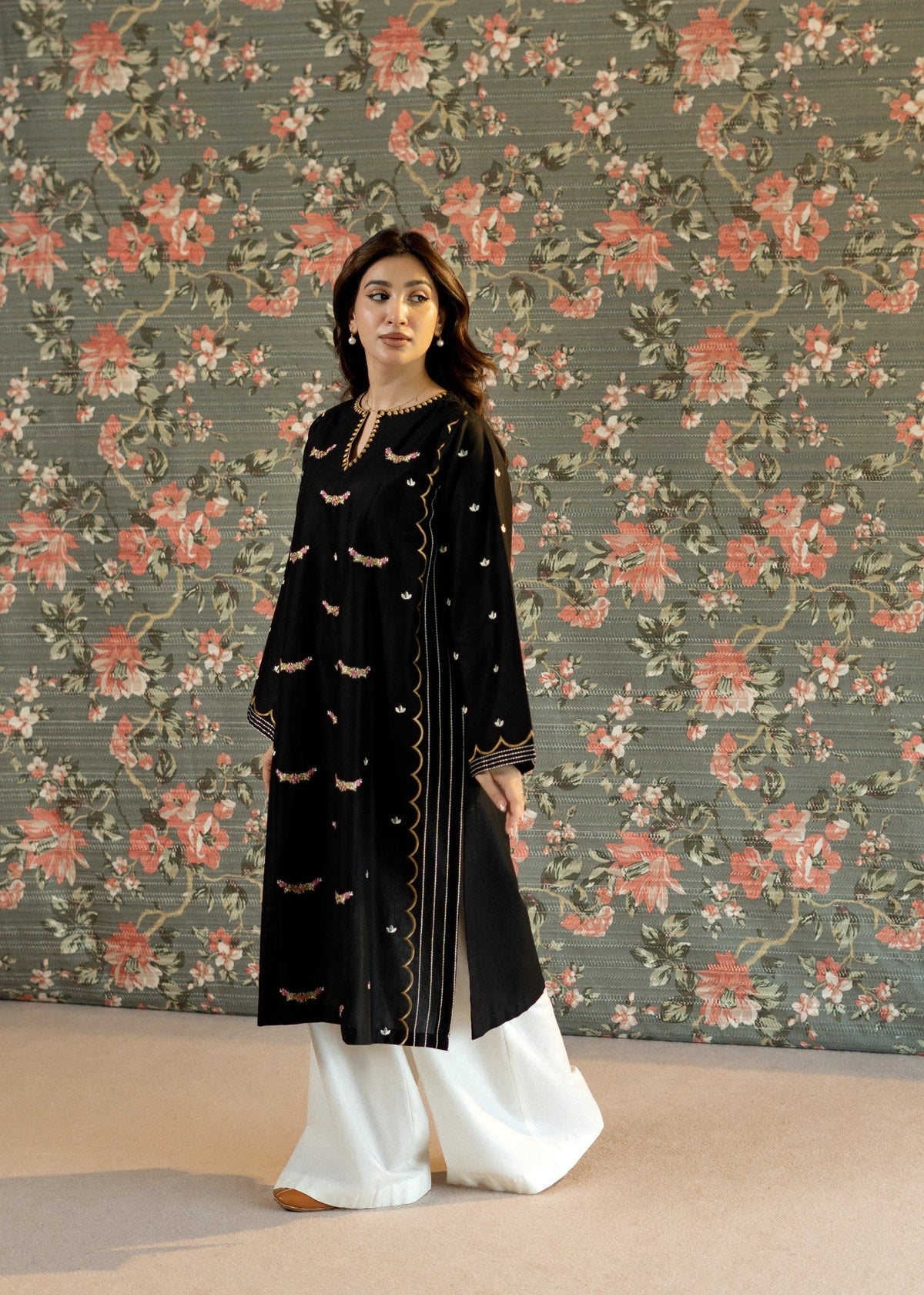 Summer Wear Black Lawn Kurta Online in Sri Lanka India Australia