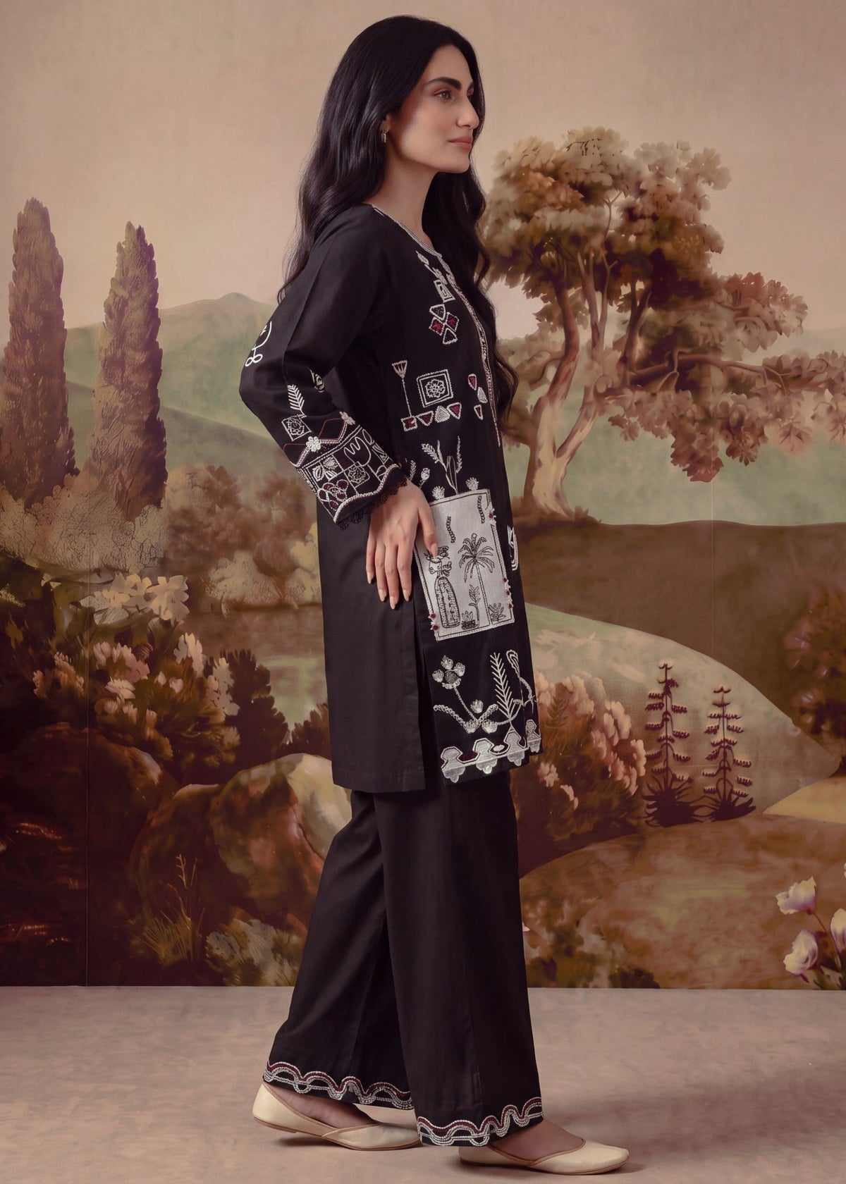 Black Embroidered Cotton Kurta Set for Women Online in KSA Riyadh Saudi Arabia Oman Bahrain Qatar