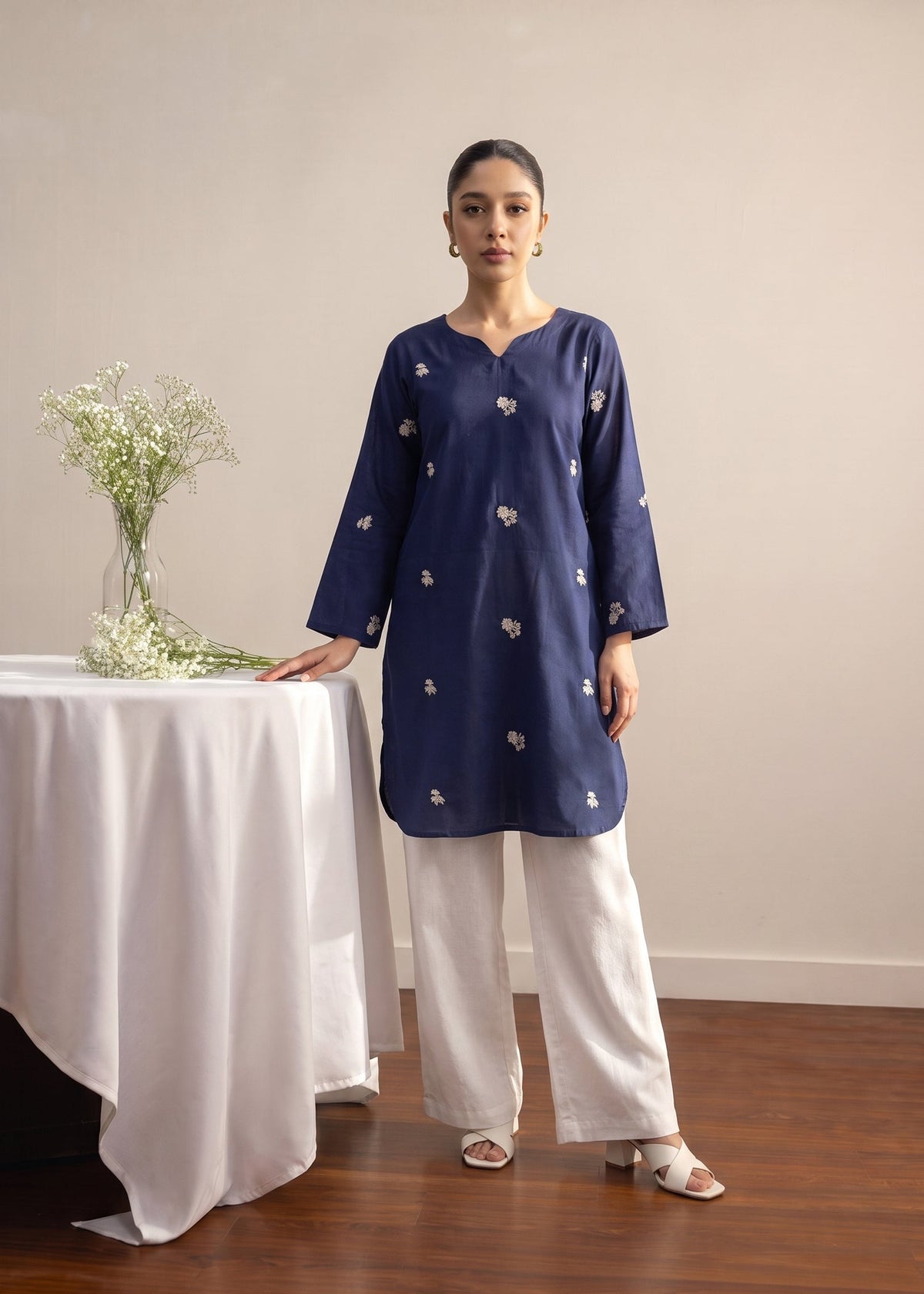 Ladies Blue Embroidered Lawn Kurta Set Online in UK USA Canada