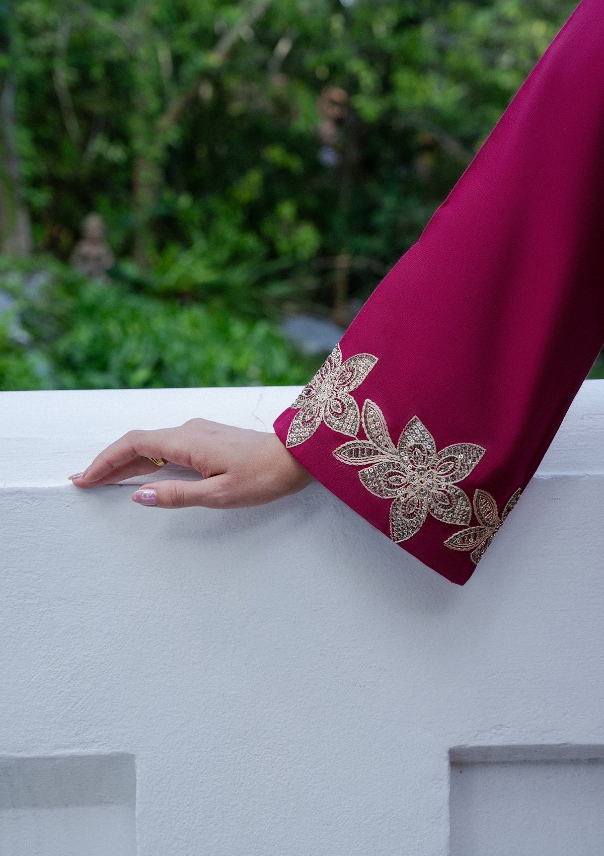 Maroon Khaddar Embroidered Pakistani Kurta Set Online in KSA Riyadh Saudi Arabia Oman Bahrain Qatar