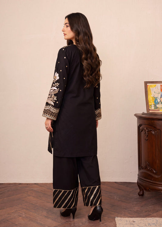 Winter Wear Black Dhanak Kurta Set Online in KSA Riyadh Saudi Arabia Oman Bahrain Qatar