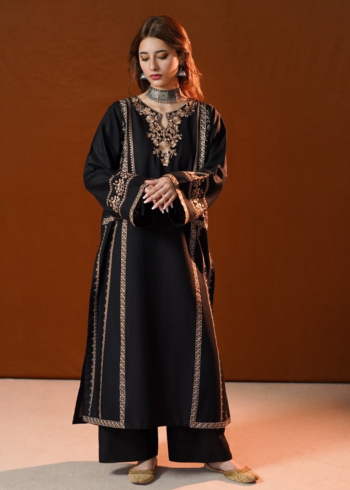 Black Embroidered Slub Khaddar Kurta Set Online in Dubai UAE Abudhabi Ajman Sharjah