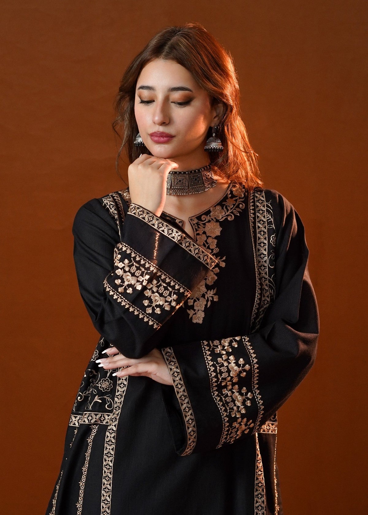 Ladies Black Khaddar 2 Piece Kurta Set Online in KSA Riyadh Saudi Arabia Oman Bahrain Qatar