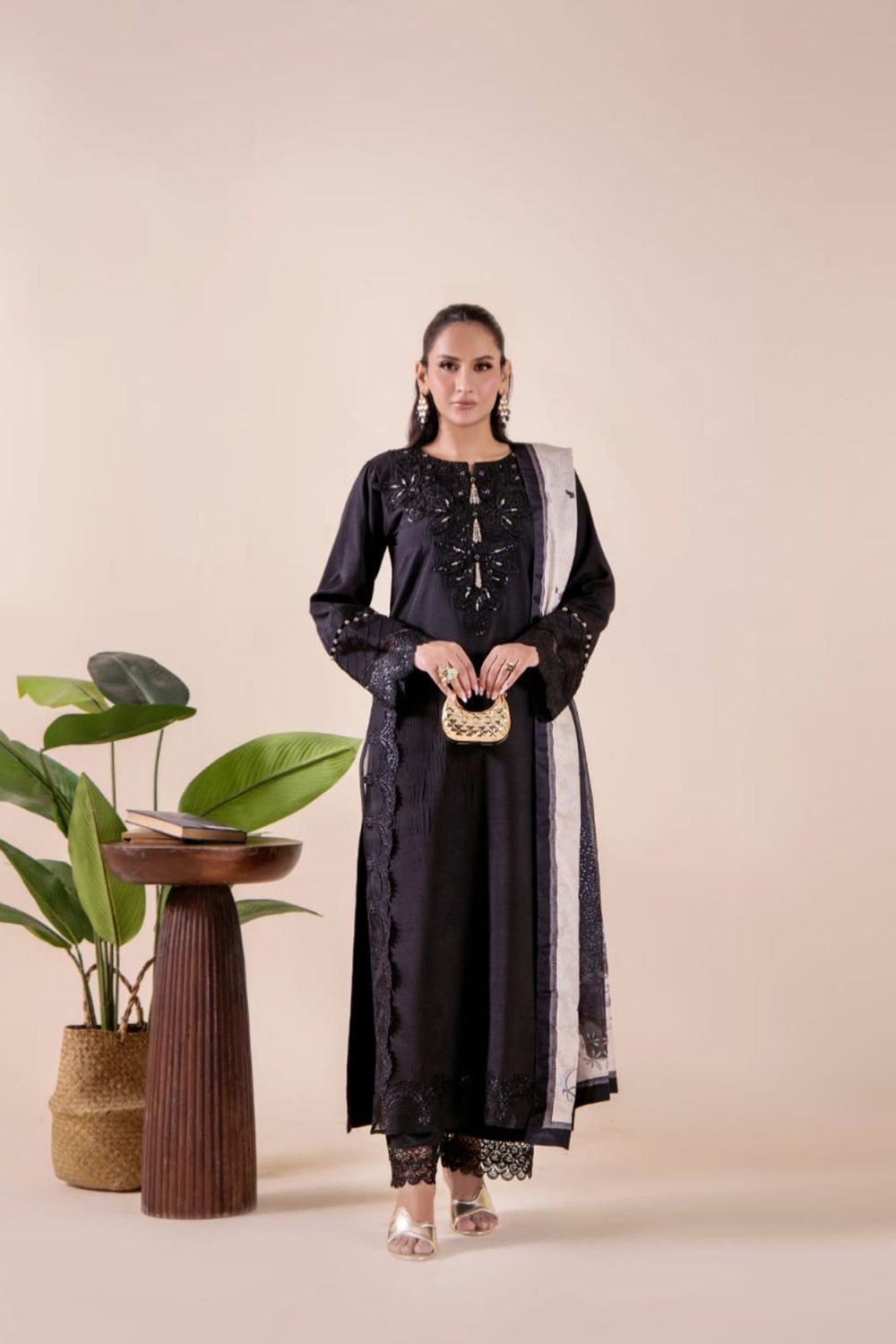 Black Embroidered Silk Pakistani Suit Online in Dubai UAE Abudhabi Ajman Sharjah