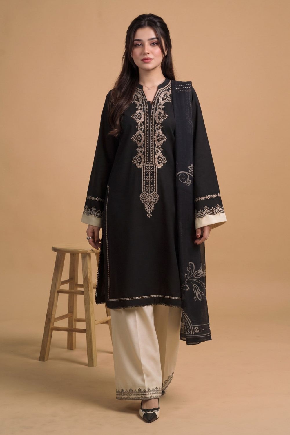 Black Embroidered Linen Pakistani Suit Online in Dubai UAE Abudhabi Ajman Sharjah