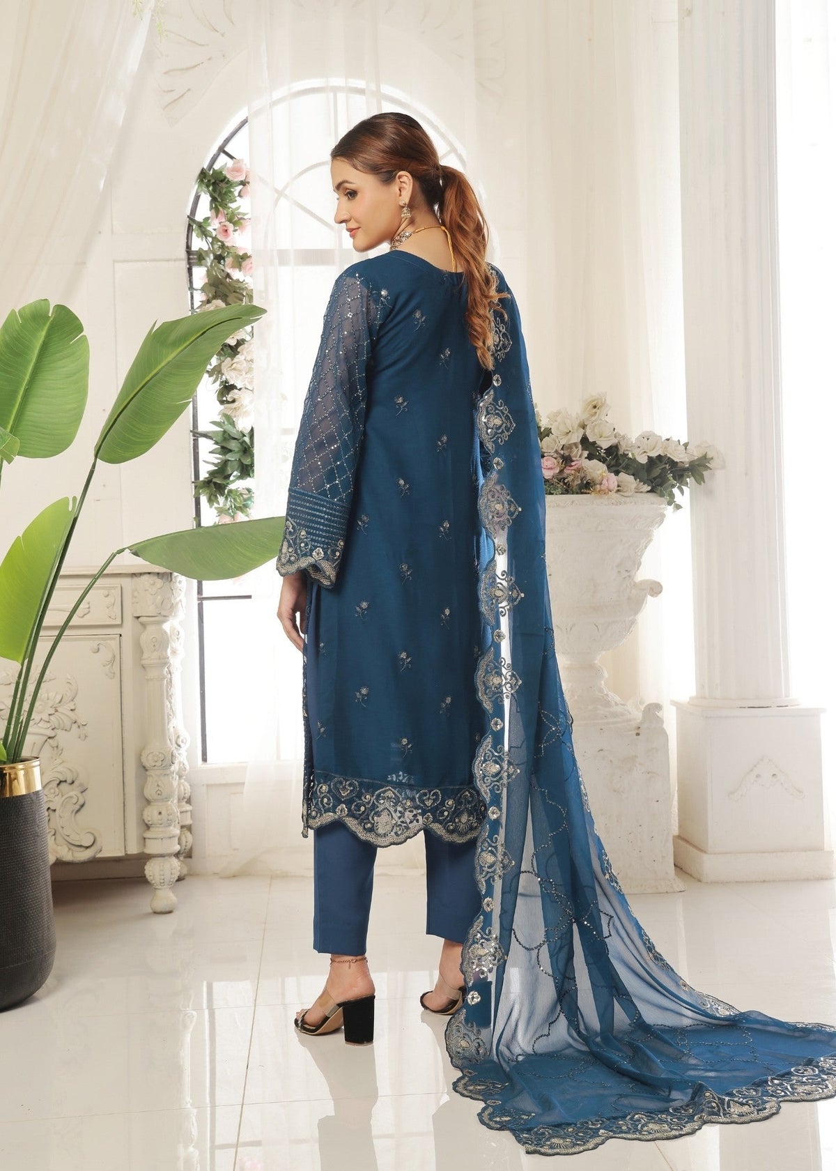 Teal 3 Piece Chiffon Salwar Kameez Online in KSA Riyadh Saudi Arabia Oman Bahrain Qatar
