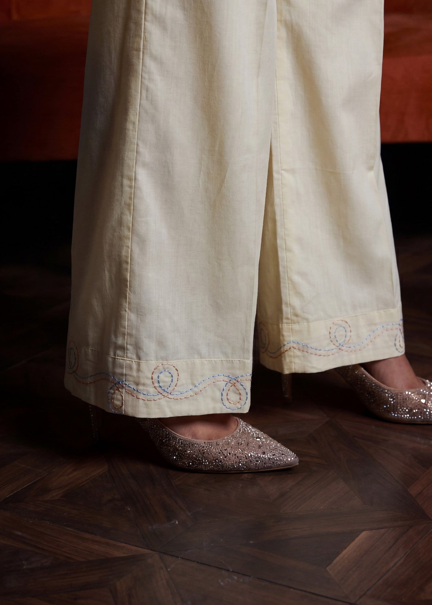 Readymade Off-White Lawn Kurta Pajama Online in Sri Lanka India Australia