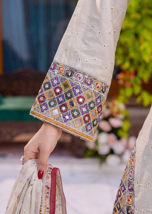 Readymade Off-White Lawn Salwar Kameez Online in Sri Lanka India Australia