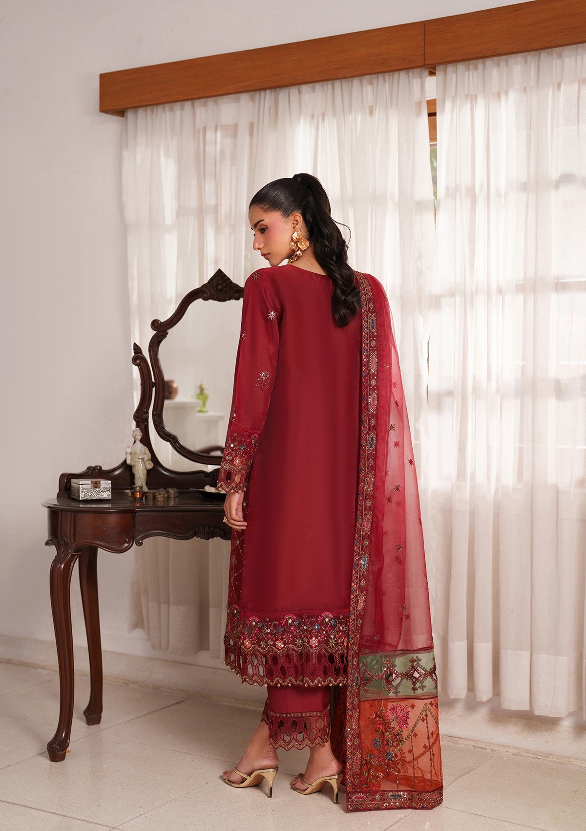Red Embroidered Organza Kurta Suit Online in Dubai UAE Abudhabi Ajman Sharjah