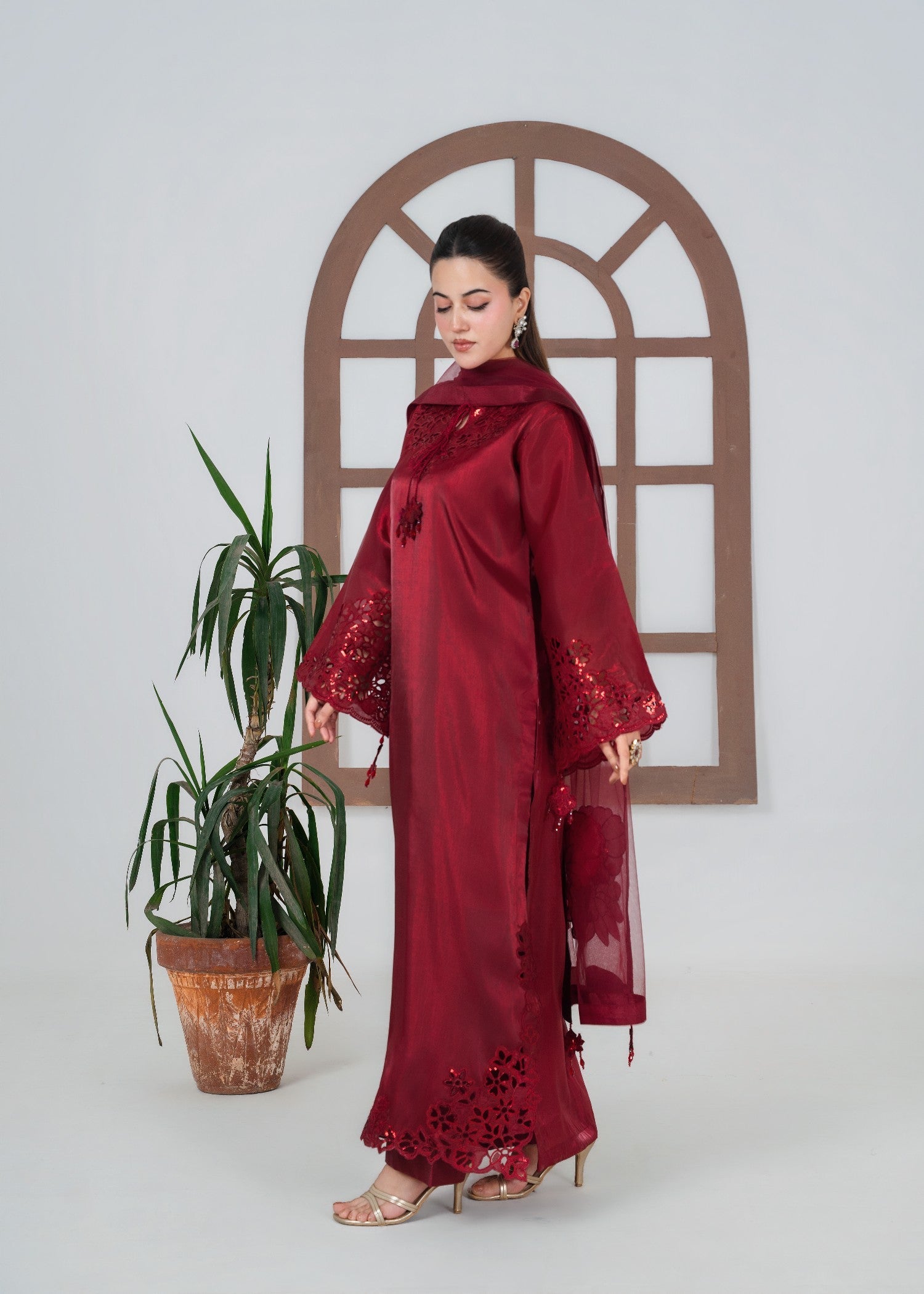 Red Silk Embroidered Kurta with Net Dupatta Online in Sri Lanka India Australia