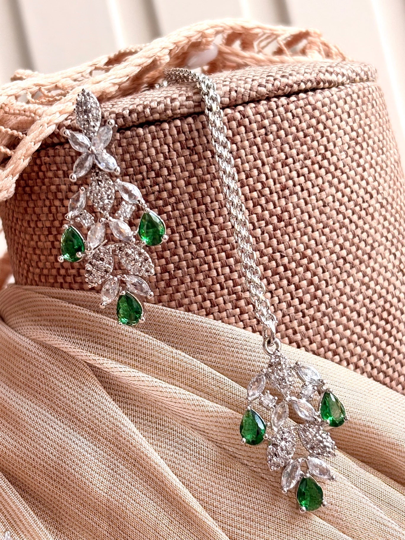 Rich Green Zircon Necklace Set Online in UK USA Canada
