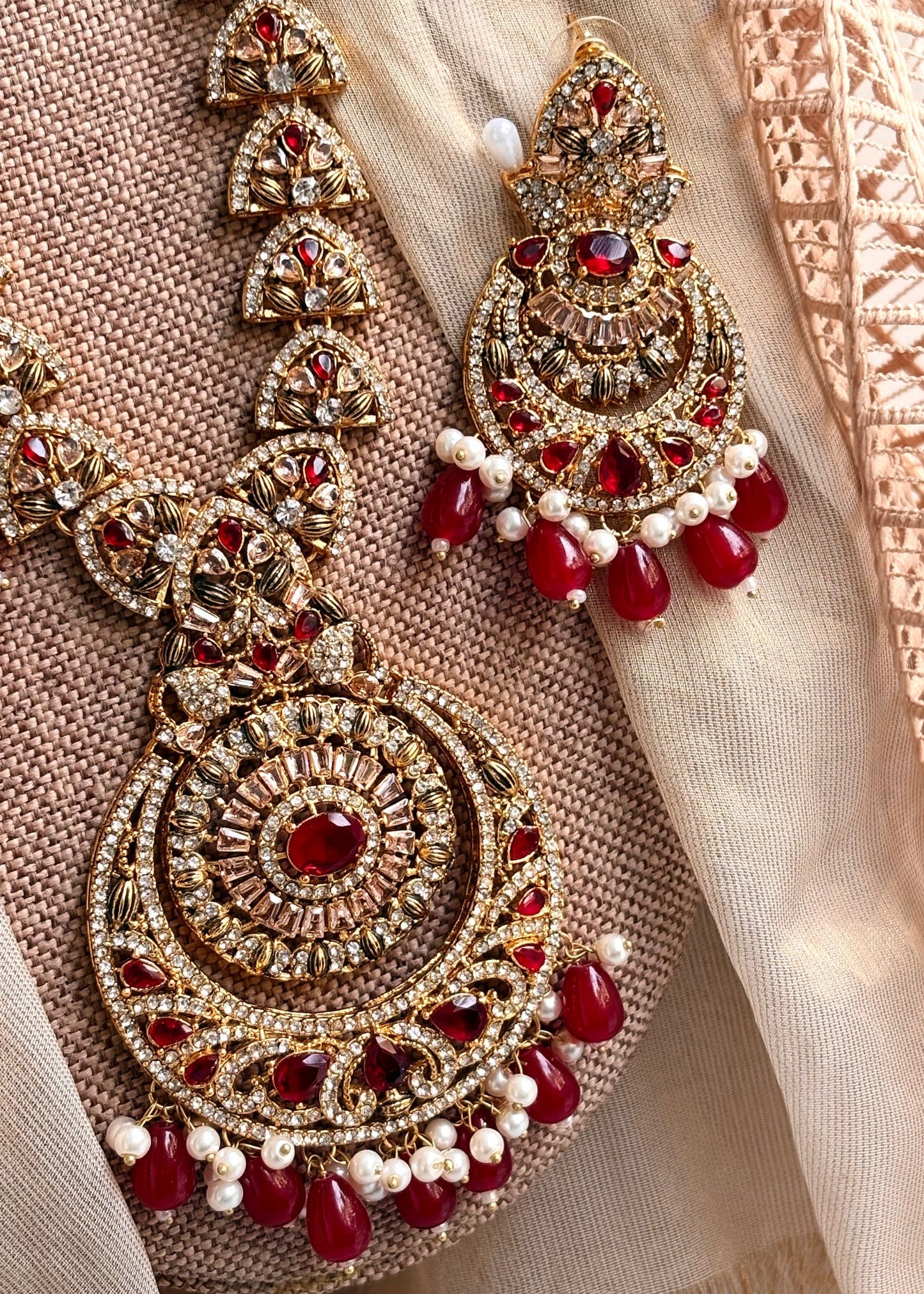 Royal Aura Maroon Bridal Jewellery Set Online in KSA Riyadh Saudi Arabia Oman Bahrain Qatar