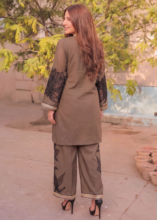Sage Green Dhanak Embroidered Salwar Suit Online in KSA Riyadh Saudi Arabia Oman Bahrain Qatar