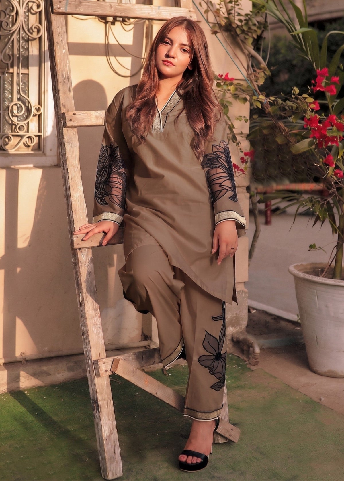 Sage Green Embroidered Dhanak Ladies Salwar Kameez Online in Dubai UAE Abudhabi Ajman Sharjah