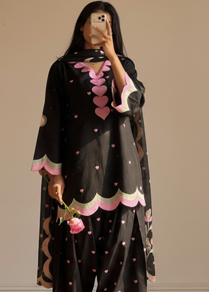 Ladies Embroidered Black Shalwar Kameez Online in UK USA Canada
