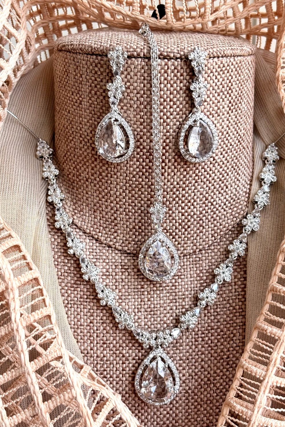Silver Zircon Stone Work Necklace Set Online in Dubai UAE Abudhabi Ajman Sharjah