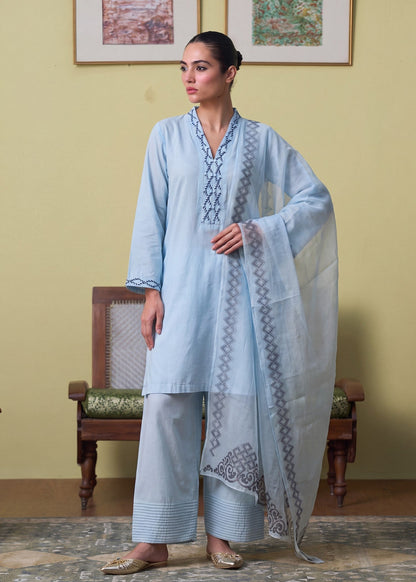 Sky Blue Lacework Lawn 3 Piece Suit Online in Dubai DXB UAE Abudhabi Meena Bazaar