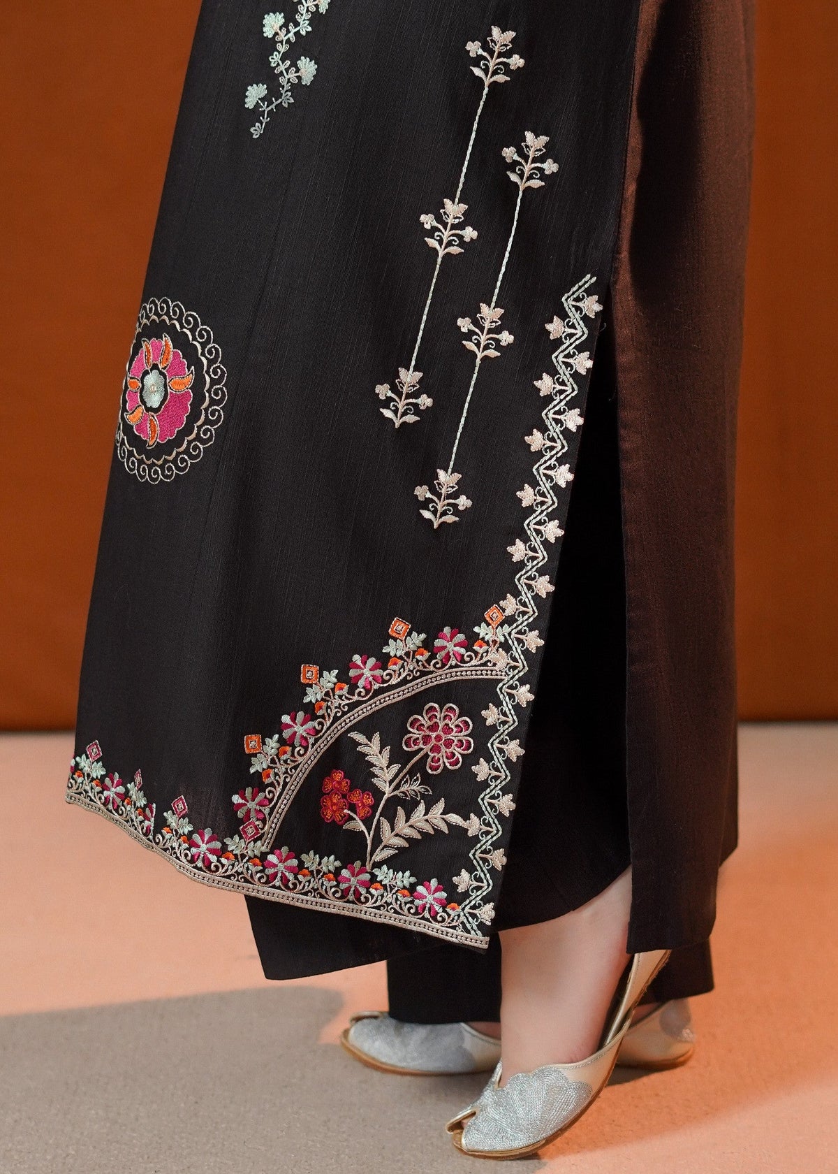Black Embroidered Kurta Set Online in Dubai DXB UAE Abudhabi Meena Bazaar