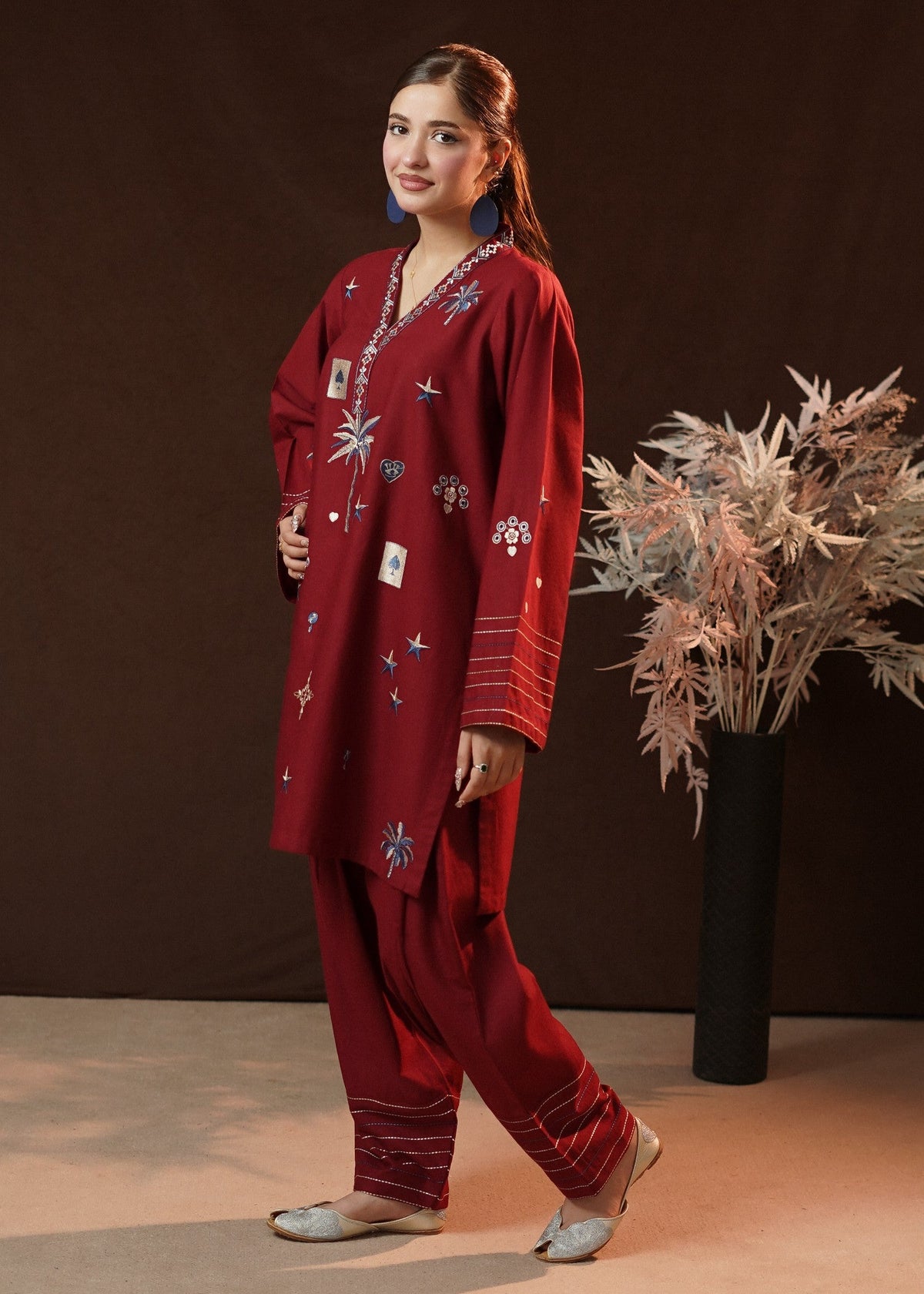 Stitched Maroon Slub Khaddar Pakistani Kurta Set Online in KSA Riyadh Saudi Arabia Oman Bahrain Qatar