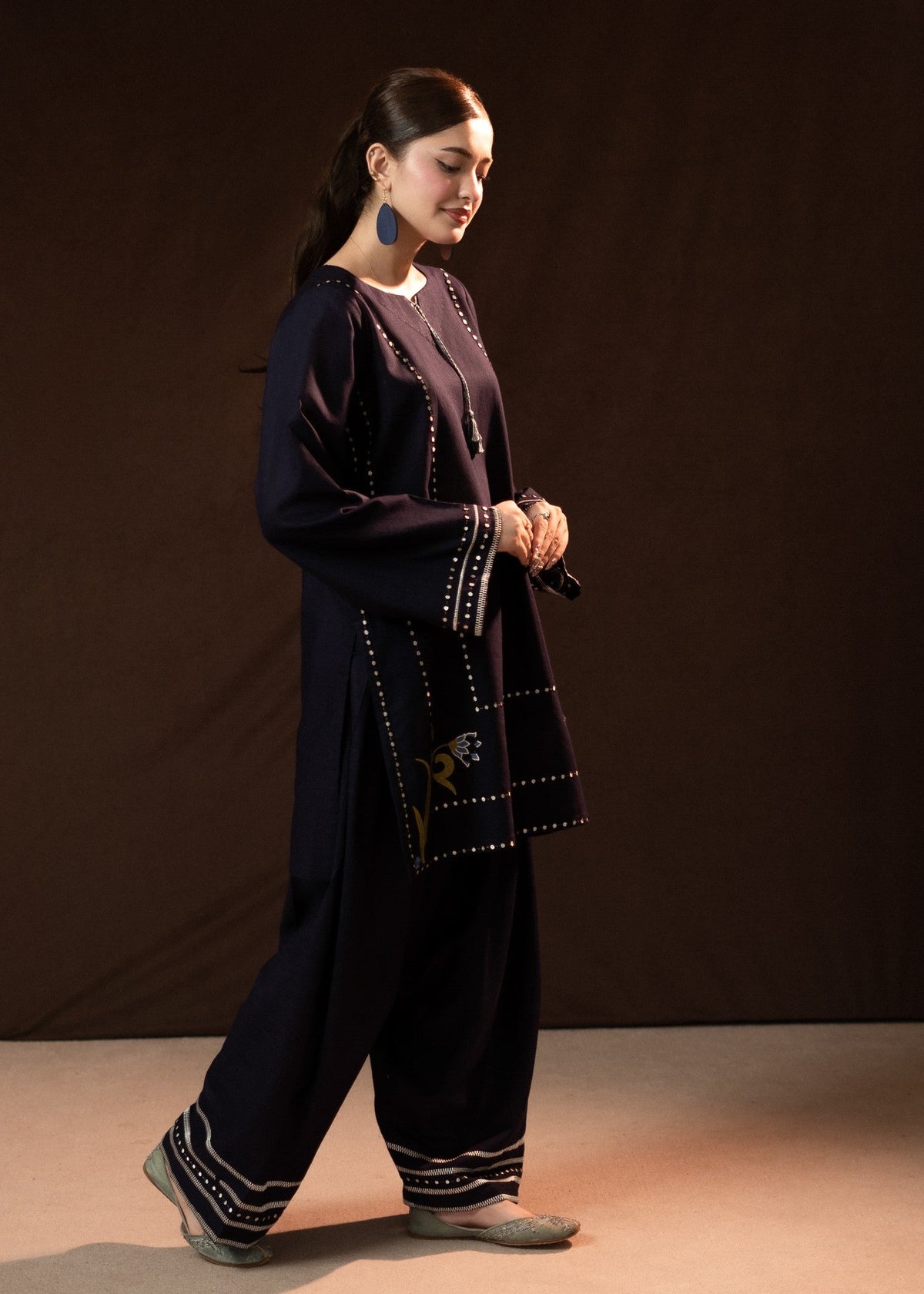 Stitched Navy Blue Slub Khaddar Kurta Set with Farshi Shalwar Online in KSA Riyadh Saudi Arabia Oman Bahrain Qatar