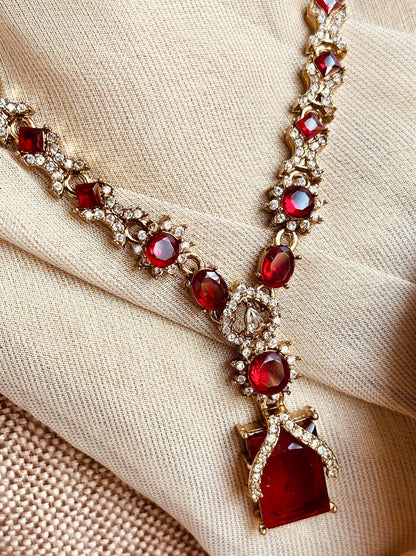 Stone Work Maroon Jewellery Set Online in KSA Riyadh Saudi Arabia Oman Bahrain Qatar