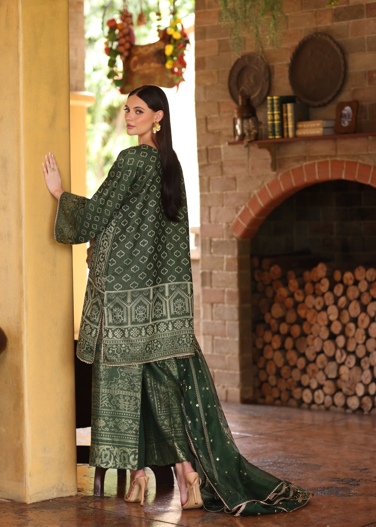 Green Jacquard Kurta Pajama Style Suit Online in KSA Riyadh Saudi Arabia Oman Bahrain Qatar