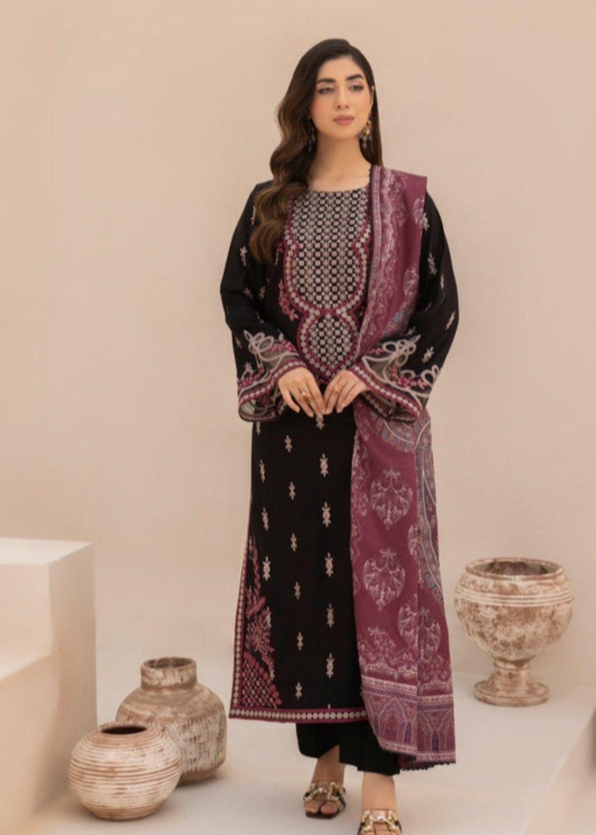 Pakistani Designer Black Dhanak Shalwar Kameez Online in KSA Riyadh Saudi Arabia Oman Bahrain Qatar