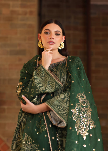 Trending Green Jacquard Ladies Salwar Kameez Online in UK USA Canada