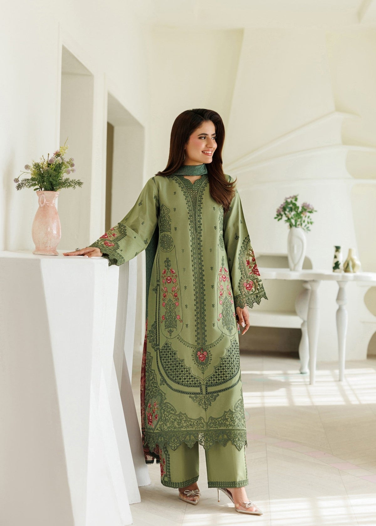 Ladies Summer Wear Green Lawn Shalwar Kameez Online in UK USA Canada