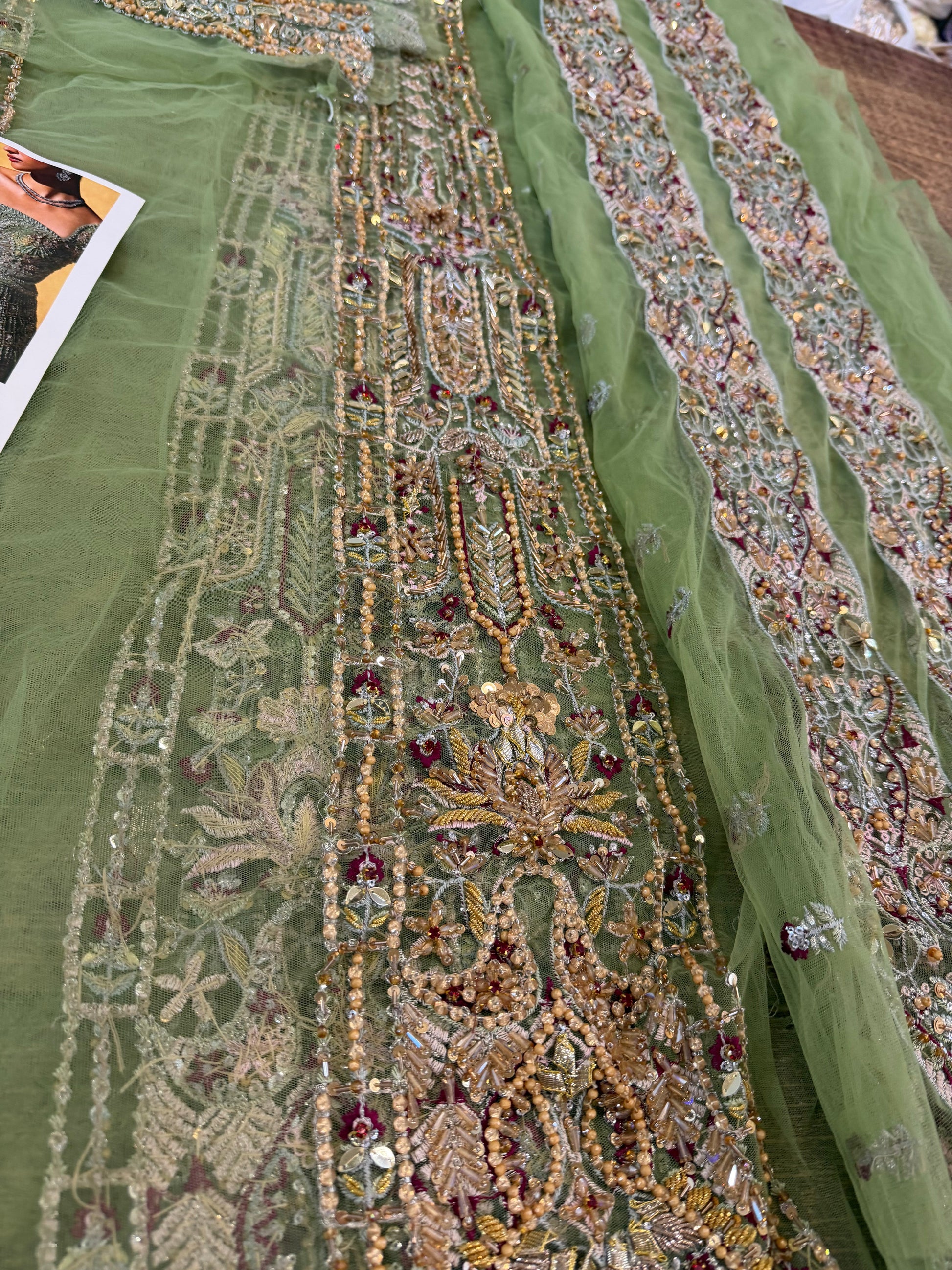 Suit Online in Dubai DXB UAE Abudhabi Meena Bazaar