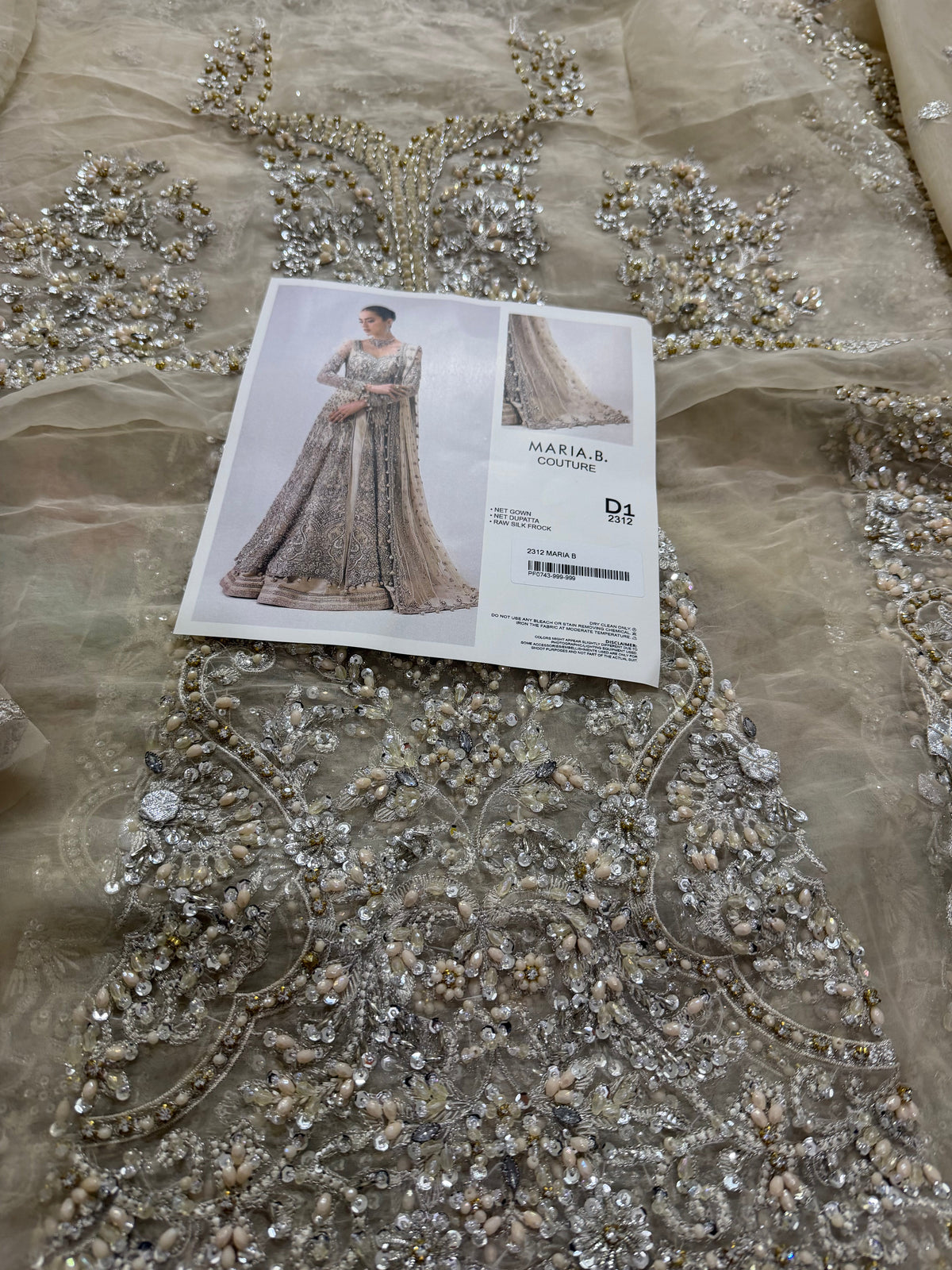 Suit Online in Dubai UAE Abudhabi Ajman Sharjah